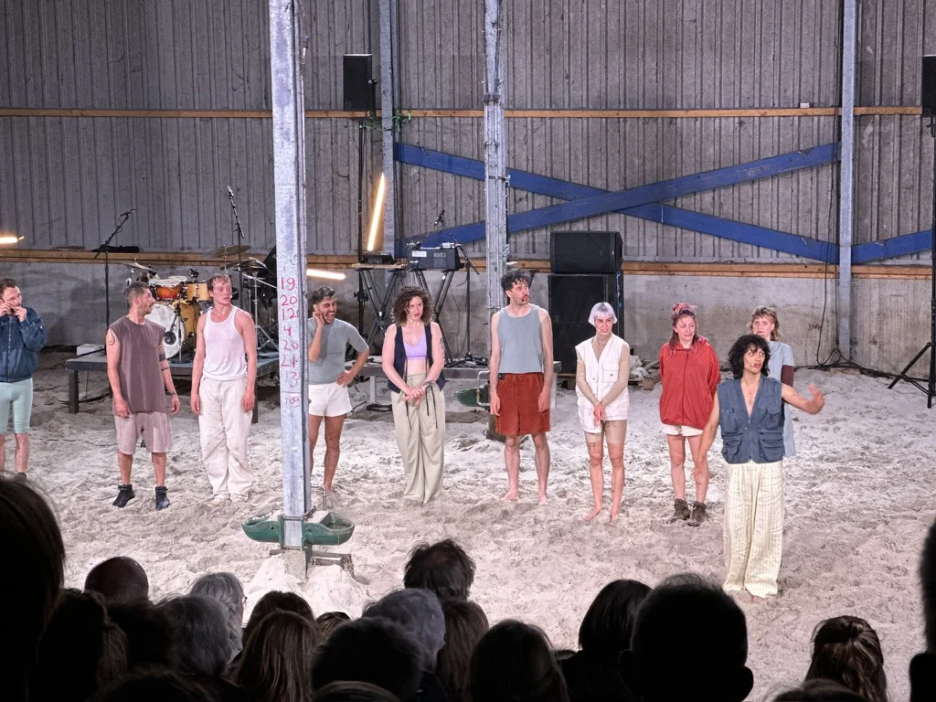 De dansers en club gewalt