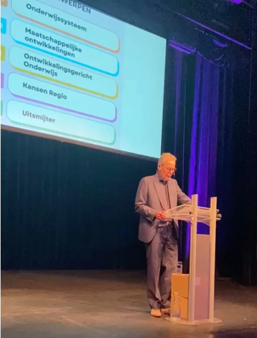 Presentatie over onderwijsvernieuwing in Noordoost-Friesland